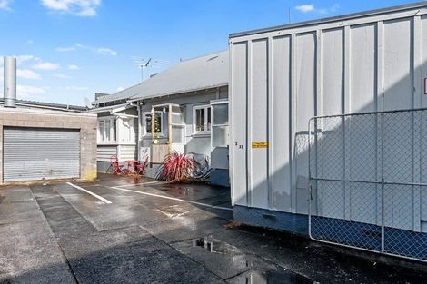 Photo of property in 9/27 Mokoia Road, Birkenhead, Auckland, 0626