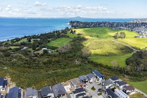 Photo of property in 6 Kina Place, Long Bay, Auckland, 0630