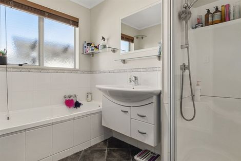 Photo of property in 110 Windermere Drive, Poike, Tauranga, 3112