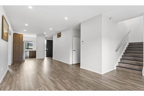 Photo of property in 32 Te Aparangi Road, Papakura, 2110