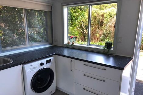 Photo of property in 40 Judkins Crescent, Cockle Bay, Auckland, 2014