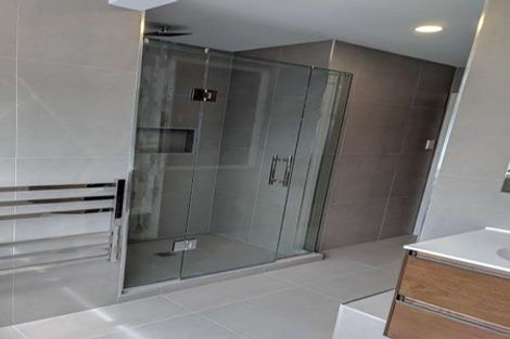 Photo of property in 29 Marina View Drive, West Harbour, Auckland, 0618