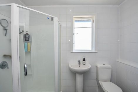 Photo of property in 10 Fairbrother Street, Carterton, 5713