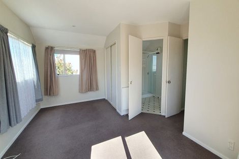 Photo of property in 74 Hamilton Avenue, Ilam, Christchurch, 8041
