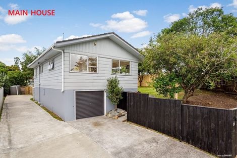 Photo of property in 28 Cedar Heights Avenue, Massey, Auckland, 0614