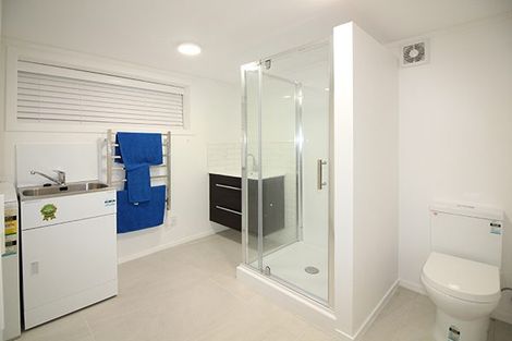 Photo of property in 1/49 Brigantine Drive, Beach Haven, Auckland, 0626