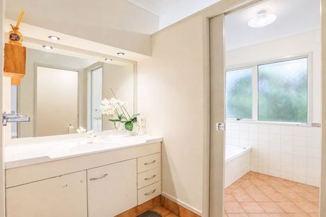 Photo of property in 271a Clarkin Road, Fairfield, Hamilton, 3214