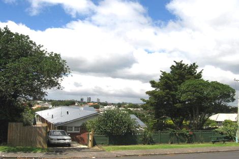 Photo of property in 5 Rangitoto Terrace, Milford, Auckland, 0620