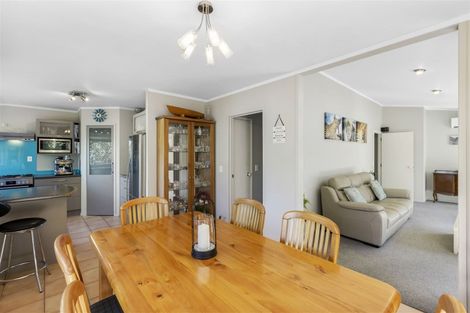 Photo of property in 84 Nigel Road, Browns Bay, Auckland, 0630