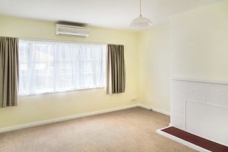 Photo of property in 8 Okura Grove, Boulcott, Lower Hutt, 5010