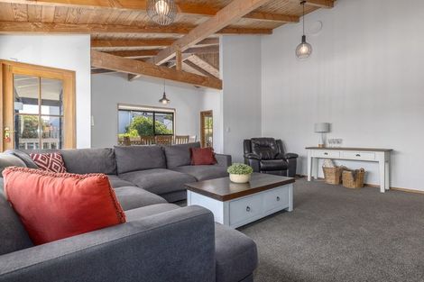 Photo of property in 41 James Cook Drive, Whitby, Porirua, 5024