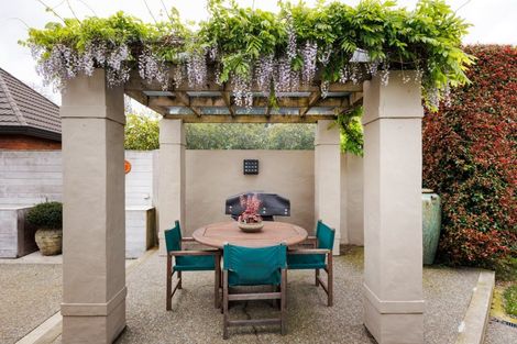 Photo of property in 11 Pastoral Lane, Hokowhitu, Palmerston North, 4410