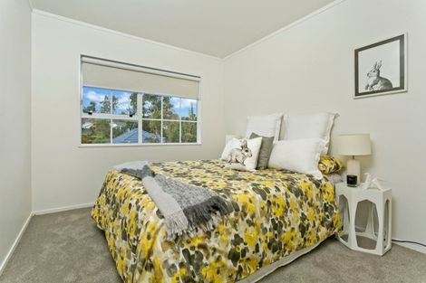 Photo of property in 1/5 Glamorgan Drive, Torbay, Auckland, 0630