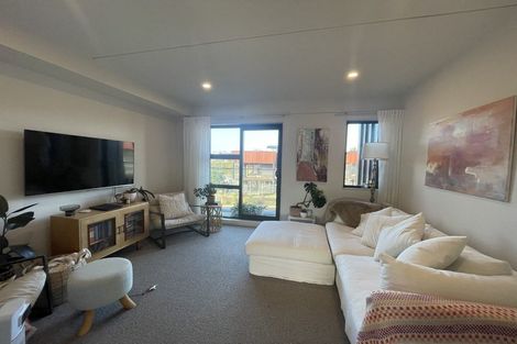 Photo of property in 7 Longshore Drive, Long Bay, Auckland, 0630