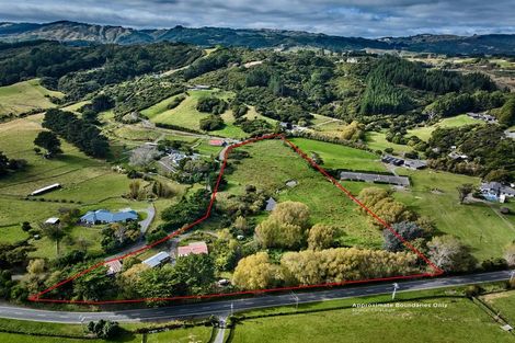 Photo of property in 138 Paekakariki Hill Road, Pauatahanui, Porirua, 5381