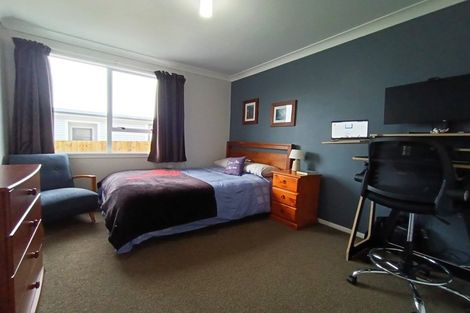 Photo of property in 9 Morere Street, Titahi Bay, Porirua, 5022