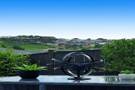 Photo of property in 3 Tararua Street, Massey, Auckland, 0614