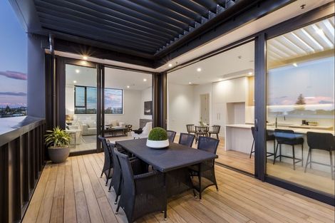 Photo of property in 6/14 Tamariki Avenue, Orewa, 0931