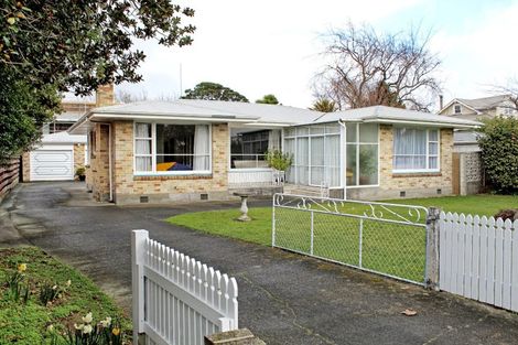 Photo of property in 8 Saint Johns Avenue, Palmerston North, 4414