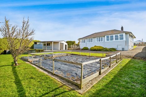 Photo of property in 5 Ellersley Street, Halfway Bush, Dunedin, 9010