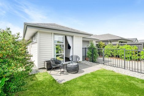 Photo of property in 35 Packard Crescent, Halswell, Christchurch, 8025