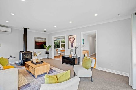 Photo of property in 19 Lawrence Crescent, Hillpark, Auckland, 2102