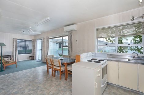 Photo of property in 17 Derby Street, Feilding, 4702