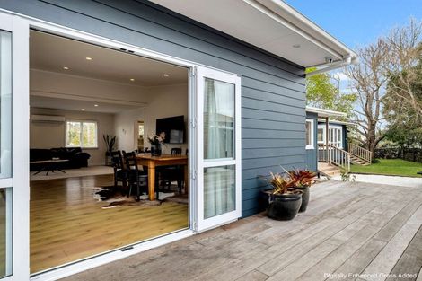 Photo of property in 1 Melia Place, Stanmore Bay, Whangaparaoa, 0932