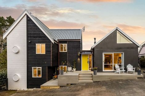 Photo of property in 15 Roland Road, Greenhithe, Auckland, 0632