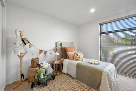 Photo of property in 63c Mangorei Road, Strandon, New Plymouth, 4312