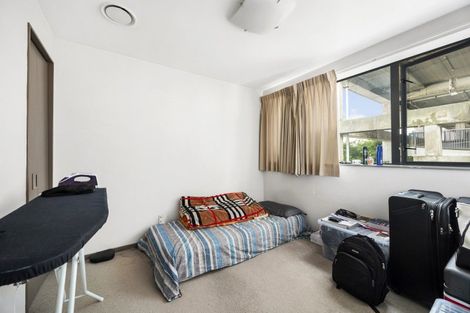Photo of property in Dual Apartments, 201/142 Vivian Street, Te Aro, Wellington, 6011