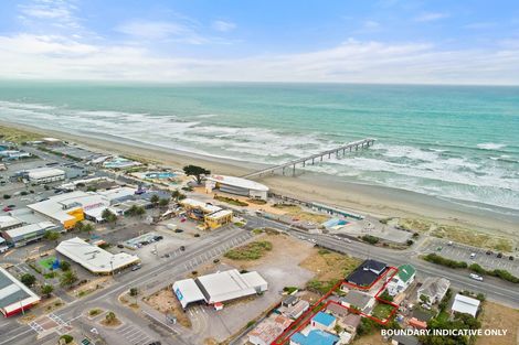 Photo of property in 227 Marine Parade, New Brighton, Christchurch, 8061