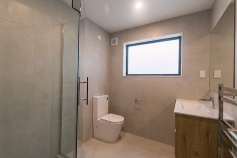 Photo of property in 82 Salisbury Road, Birkdale, Auckland, 0626