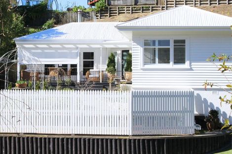 Photo of property in 97 James Cook Street, Havelock North, 4130