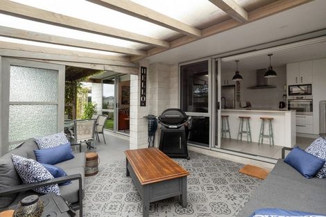 Photo of property in 3 Taioma Close, Papamoa, 3118