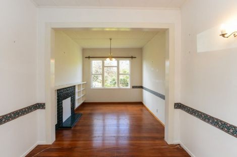 Photo of property in 30 Mill Road, Clive, 4102