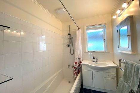 Photo of property in 12 Whittle Place, New Windsor, Auckland, 0600