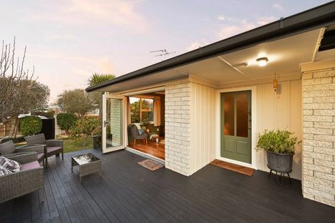 Photo of property in 19 Clematis Avenue, Pukete, Hamilton, 3200