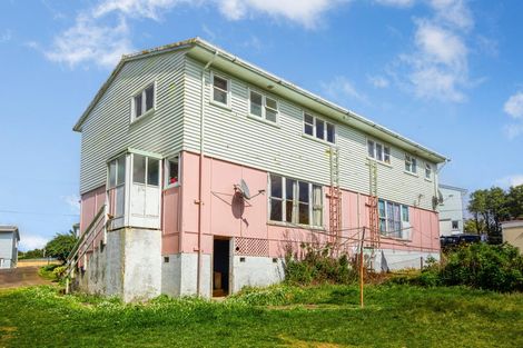 Photo of property in 71-73 Leicester Street, Cannons Creek, Porirua, 5024