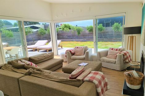 Photo of property in 148 Sands Crescent, Matarangi, Whitianga, 3592