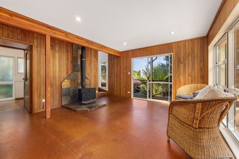 Photo of property in 37 Clinton Road, Tawharanui Peninsula, Warkworth, 0986