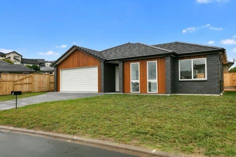 Photo of property in 73 Bert Wall Drive, Omokoroa, 3114