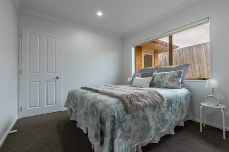 Photo of property in 21 Mili Way, Ranui, Auckland, 0612