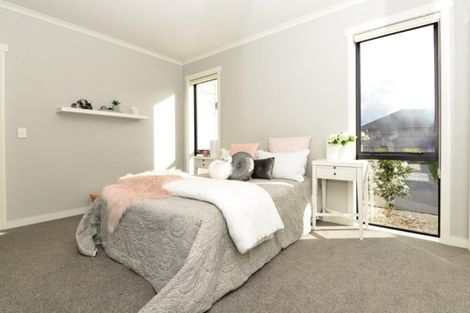 Photo of property in 77 Roy Hilton Drive, Flagstaff, Hamilton, 3210