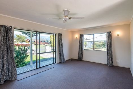 Photo of property in 4 Broadbelt Grove, Levin, 5510