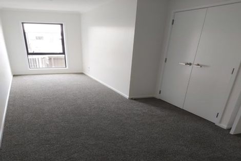 Photo of property in 32 Pennant Street, Long Bay, Auckland, 0630