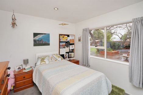 Photo of property in 5 Littles Lane, Woodend, 7610