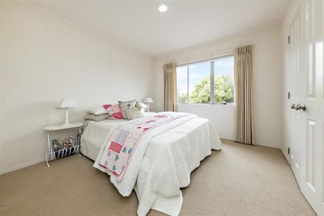 Photo of property in 15 William Woods Court, Flat Bush, Auckland, 2016
