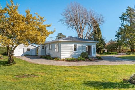 Photo of property in 75 Park Road, Carterton, 5713