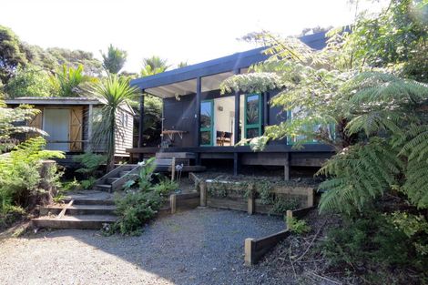 Photo of property in 451 Tuateawa Road, Tuateawa, Coromandel, 3583